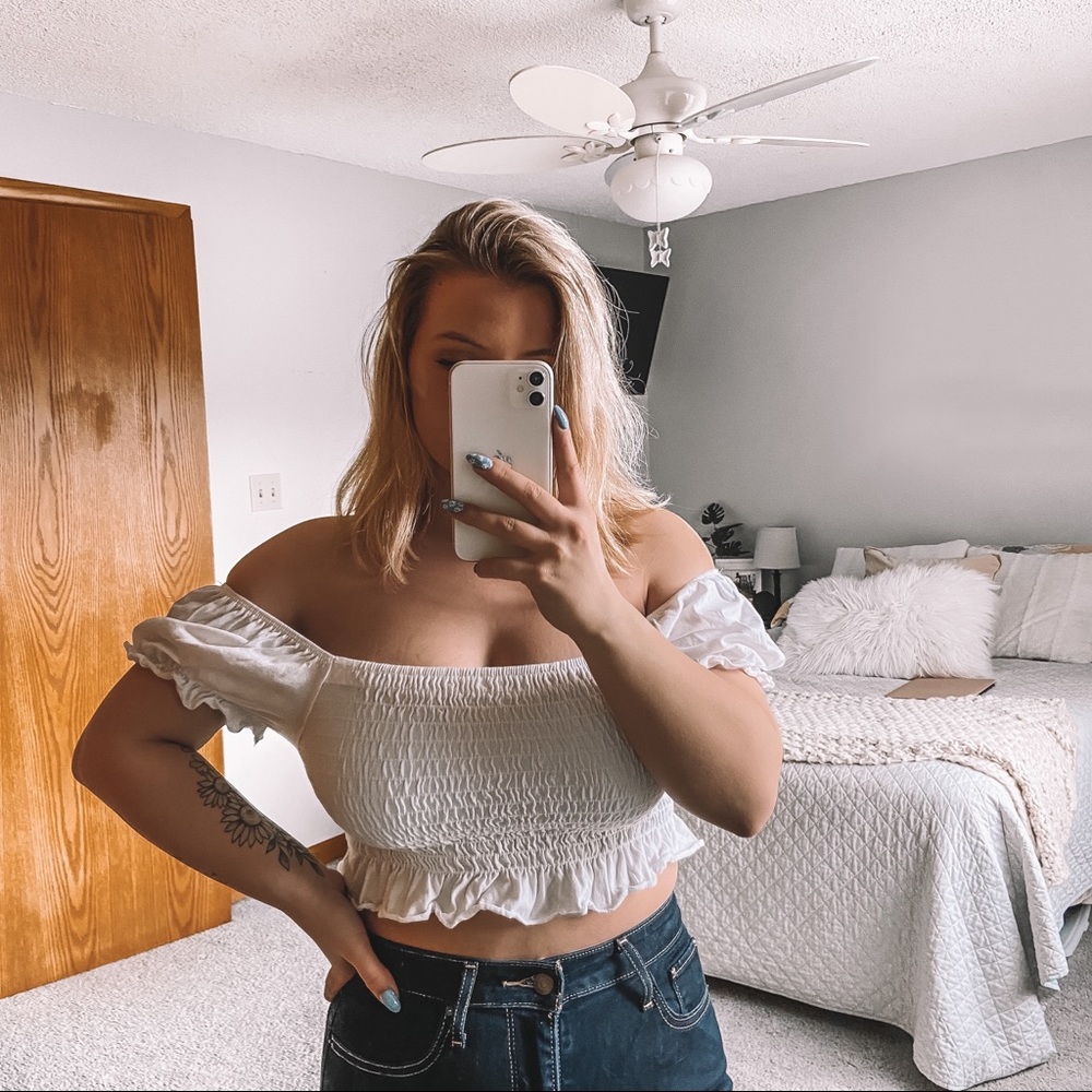 🤍Rooshed Crop Top